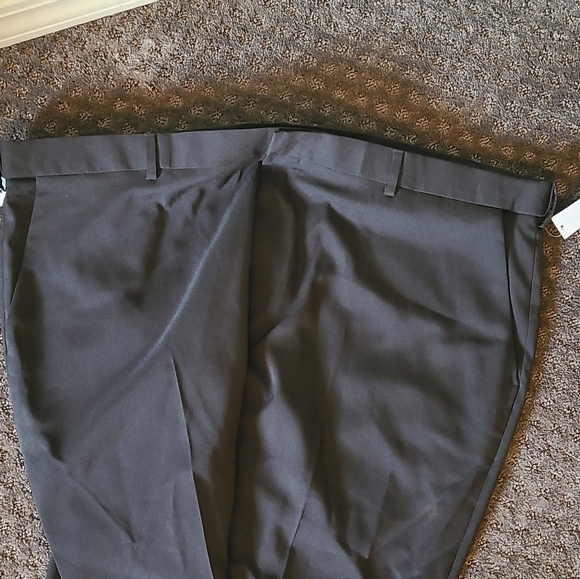 Van Heusen stretch  Mens Big & Tall Regular Fit premium non iron Flat Front Pant - Picture 4 of 10